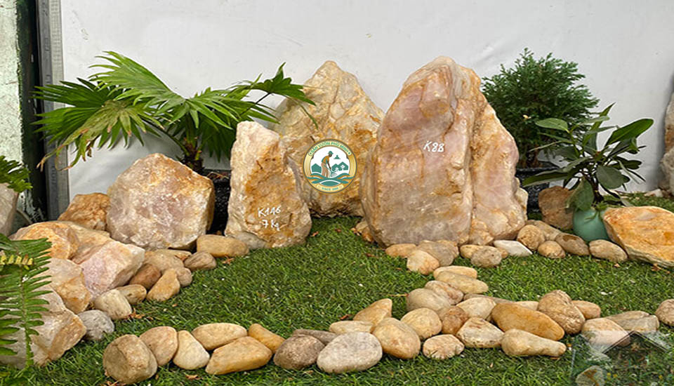 cửa hàng đá thạch anh Hà Nội