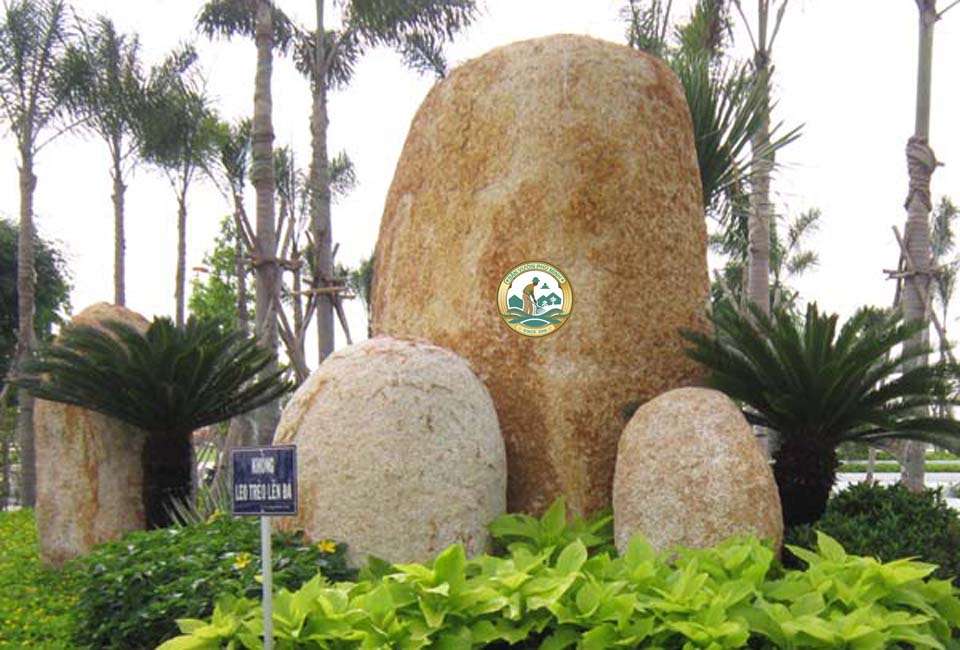 giá đá tảng trang trí sân vườn