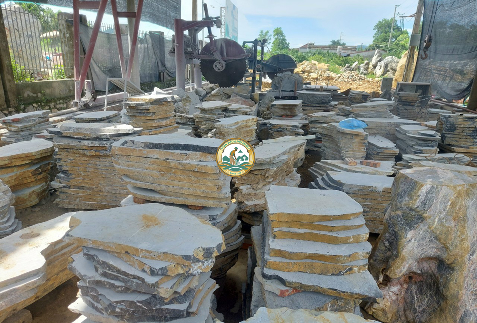 mua đá bước dạo sân vườn