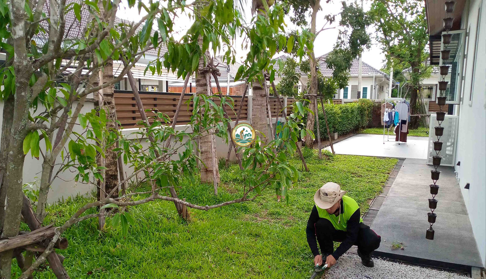 Công ty chăm sóc cây cảnh