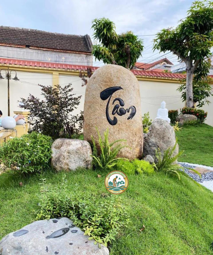 đá tảng khắc chữ biển hiệu
